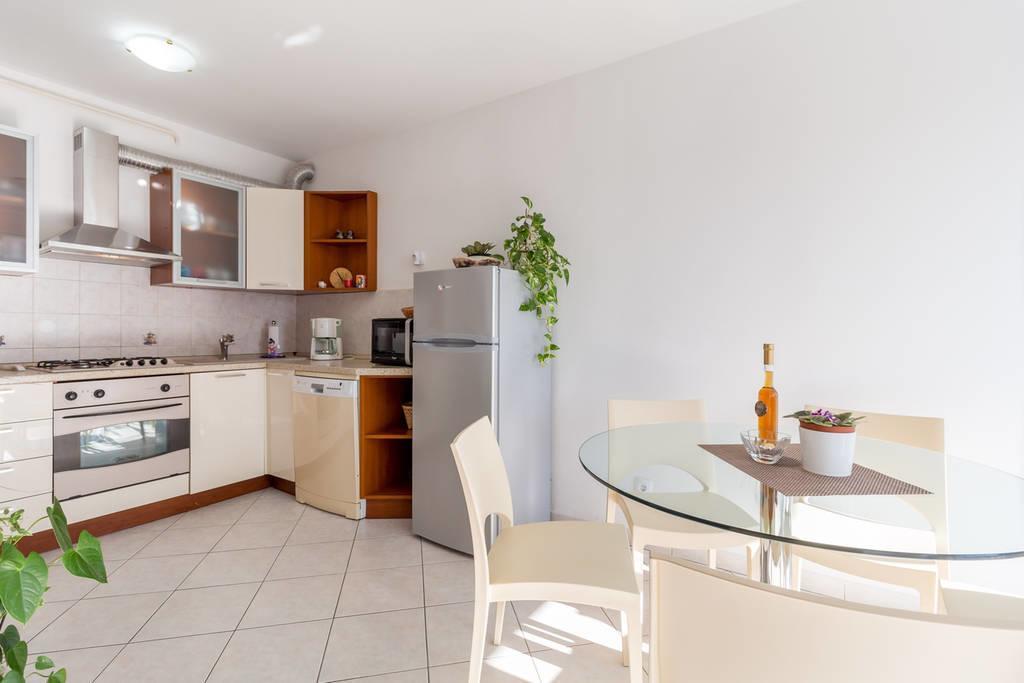 Emily Apartment Pula